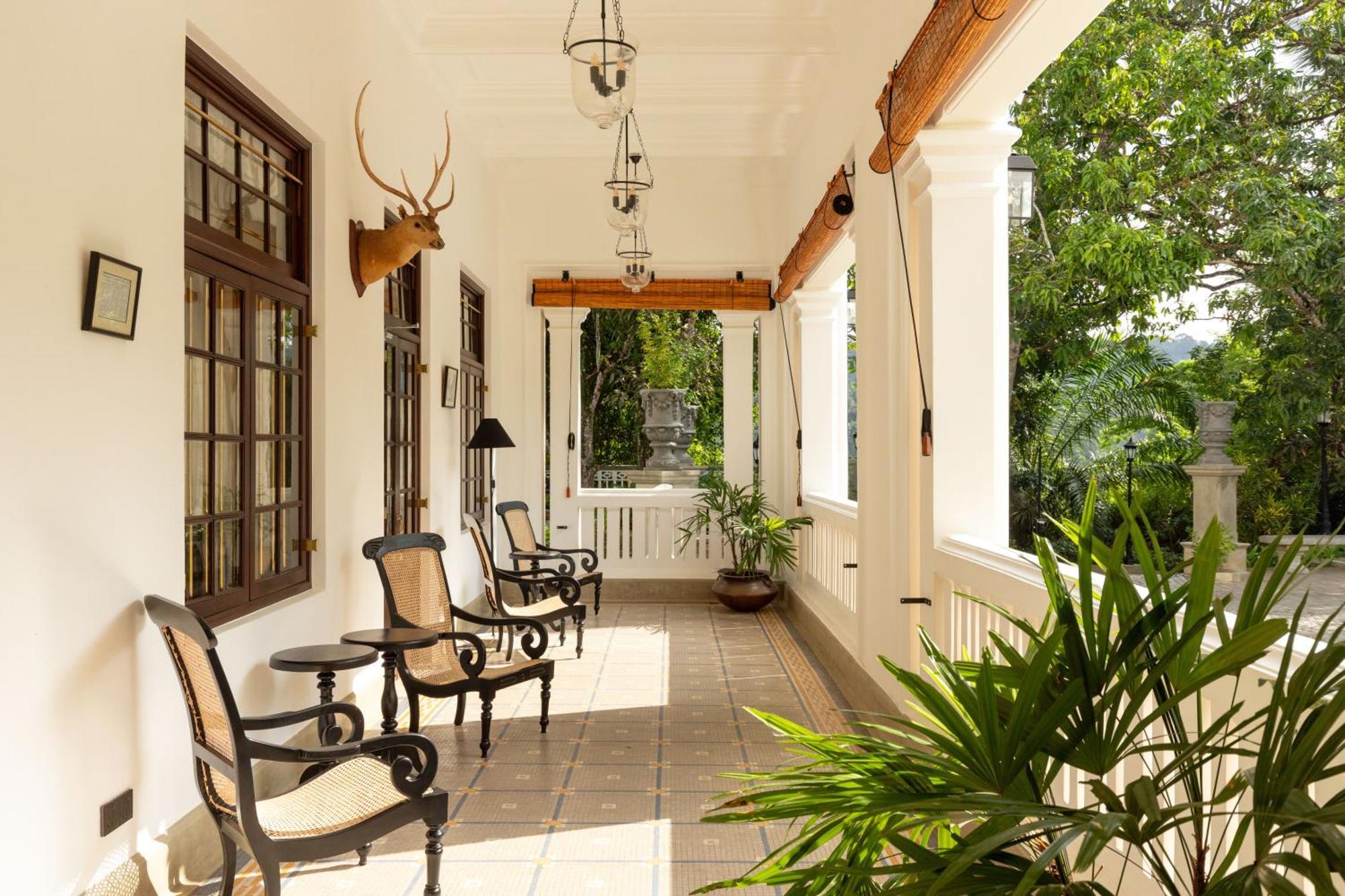 The Grand Walawwa Otel Pinnawala  Dış mekan fotoğraf